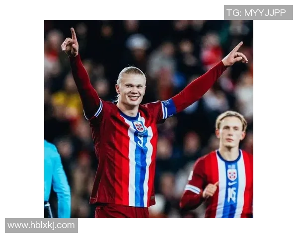 足球明星的传奇人生与场上风采的完美结合探秘