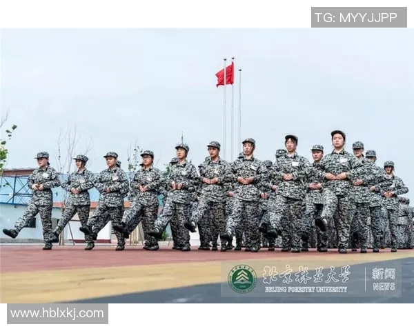 韩国足球明星参与军训活动展现坚韧精神与团队合作精神的精彩瞬间